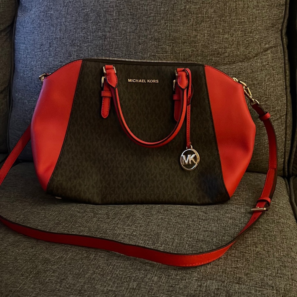 Michael Kors purse